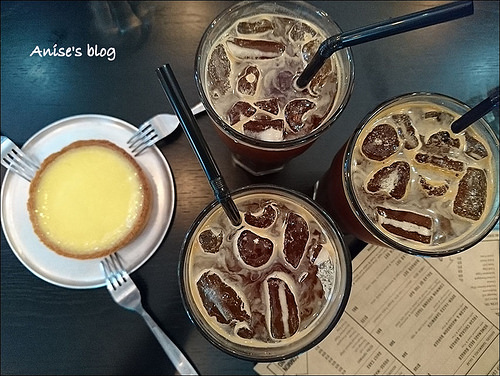 香港曲奇四重奏蝴蝶酥、珍妮曲奇聰明小熊餅、COMMON GROUND咖啡、辦館咖啡 @愛吃鬼芸芸