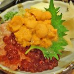 今日熱門文章：小六食堂．整顆的北海道海膽現挖海膽丼超爽！