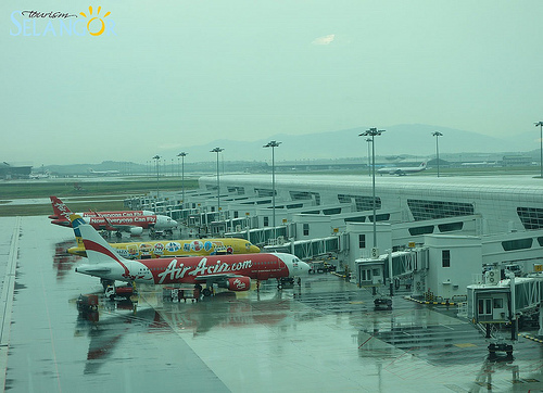 Air Asia(亞航)馬來西亞廉價航空+新機場klia2@馬來西亞雪蘭莪 @愛吃鬼芸芸
