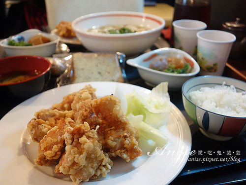 捷運松江南京站美食．食彩櫻，炸雞塊好吃！ @愛吃鬼芸芸