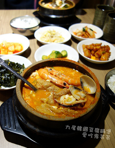 東區美食．九尾韓國豆腐煲
