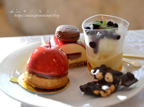 再訪華泰王子楓丹廳，午晚茶哎呀漲價了！@@ @愛吃鬼芸芸