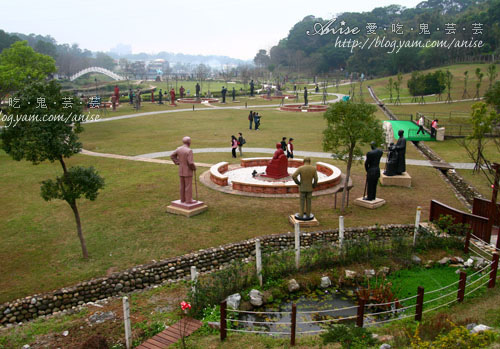 慈湖陵寢(兩蔣文化園區)，多了蔣公的紀念雕塑公園！ @愛吃鬼芸芸