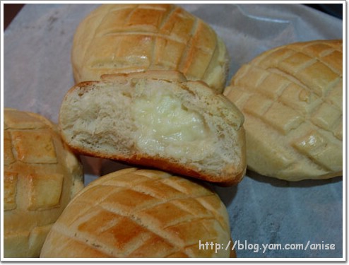 【食譜】湯種麵包試做-蔥花麵包+卡士達菠蘿 @愛吃鬼芸芸
