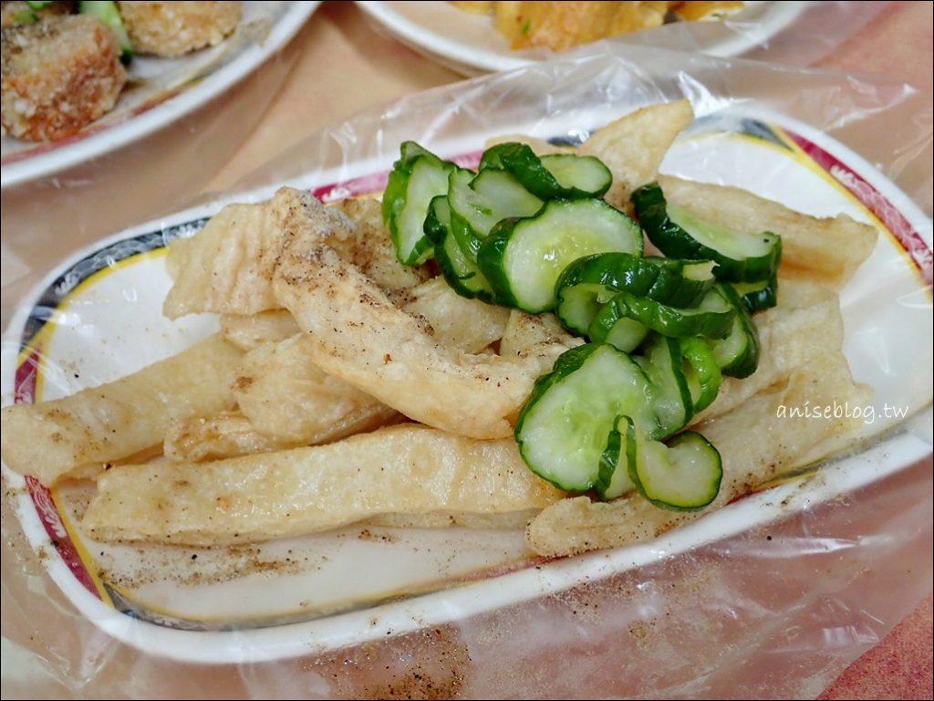 內湖737巷美食．香菇赤肉粥，好吃紅燒肉，菜市場早午餐小吃(姊姊食記)