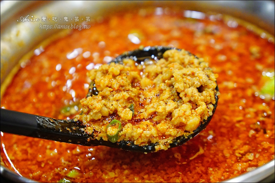 紹香涮涮鍋，紹子醬為鍋底的肉鬼專用鍋