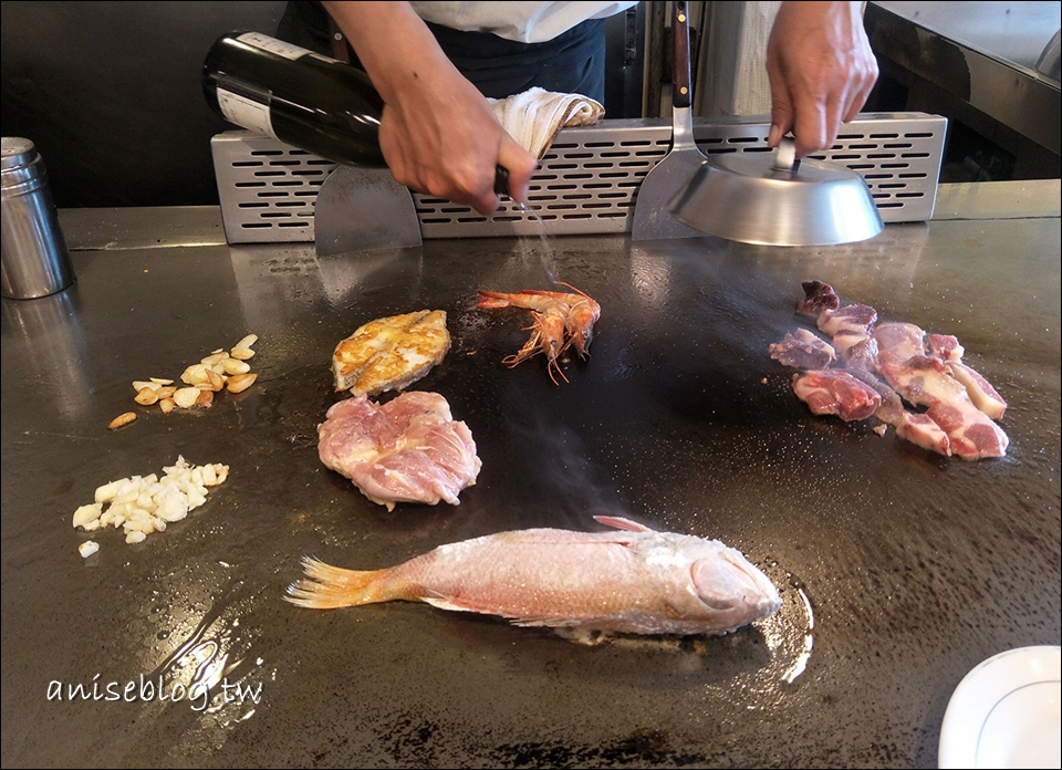 正典鐵板燒，罕見的整尾鮮魚料理