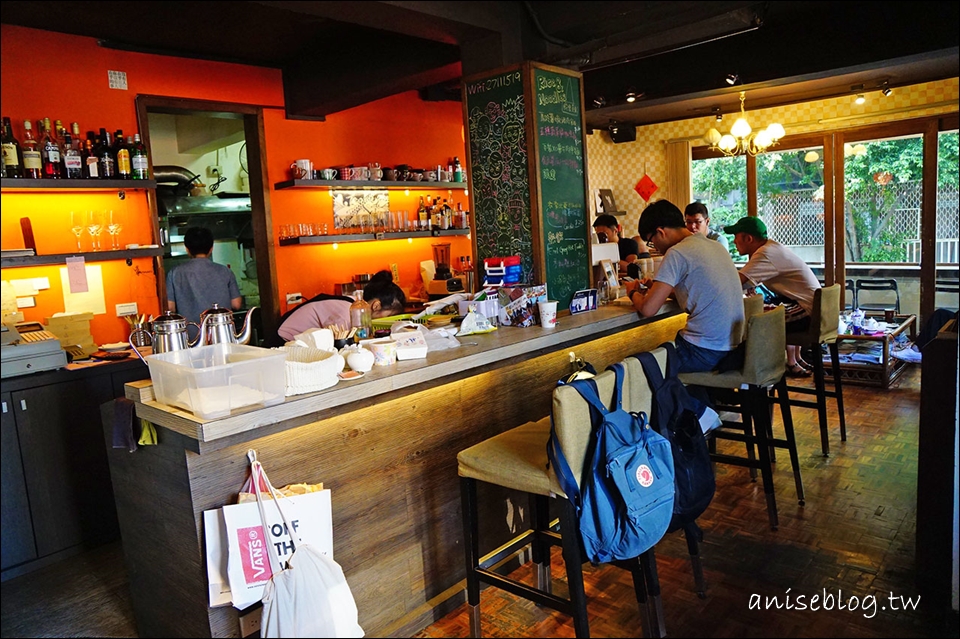 台北東區 Homey’s cafe 老屋咖啡/文青咖啡 (不限時、插座、Wifi)