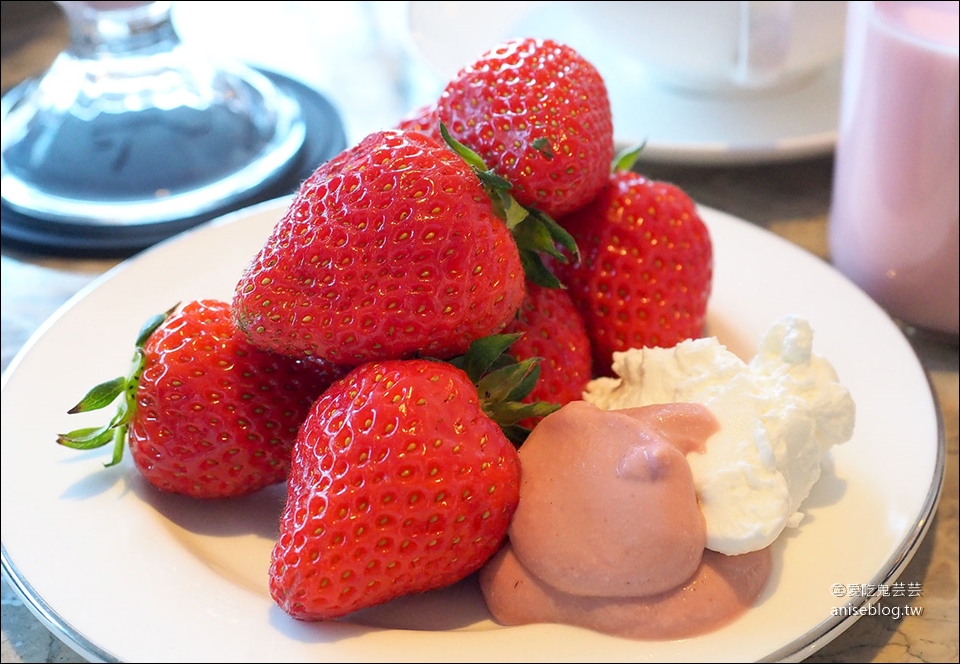 首爾草莓吃到飽 | 東大門萬豪酒店 The Lounge草莓甜點專賣店