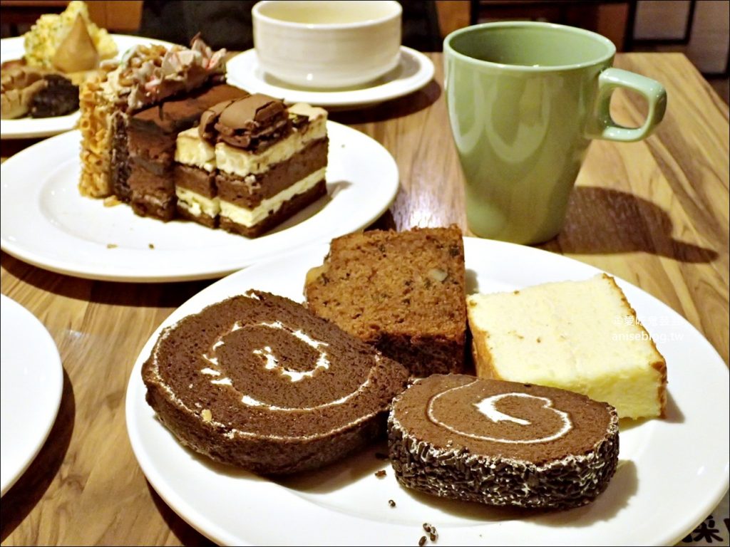 順成蛋糕內湖店，蛋糕、滷味、咖啡輕食吃到飽，捷運西湖站美食(姊姊食記)