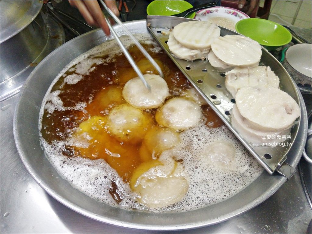陳記肉圓油粿，大腸蚵仔麵線、四神湯，三重台北橋站在地美食小吃(姊姊食記)