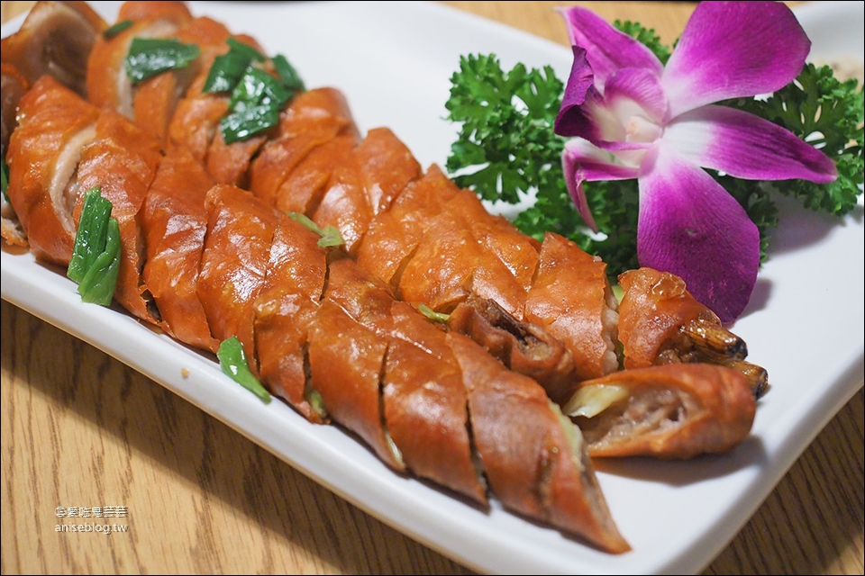 百家班活蝦，肥美新鮮口味多，超豐盛的蝦蝦饗宴！