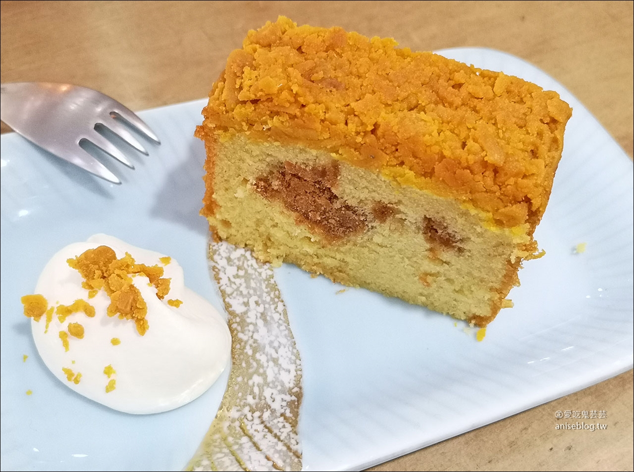 點點甜甜 | 板橋超人氣下午茶甜點咖啡店，最愛鹹蛋黃肉鬆磅蛋糕！