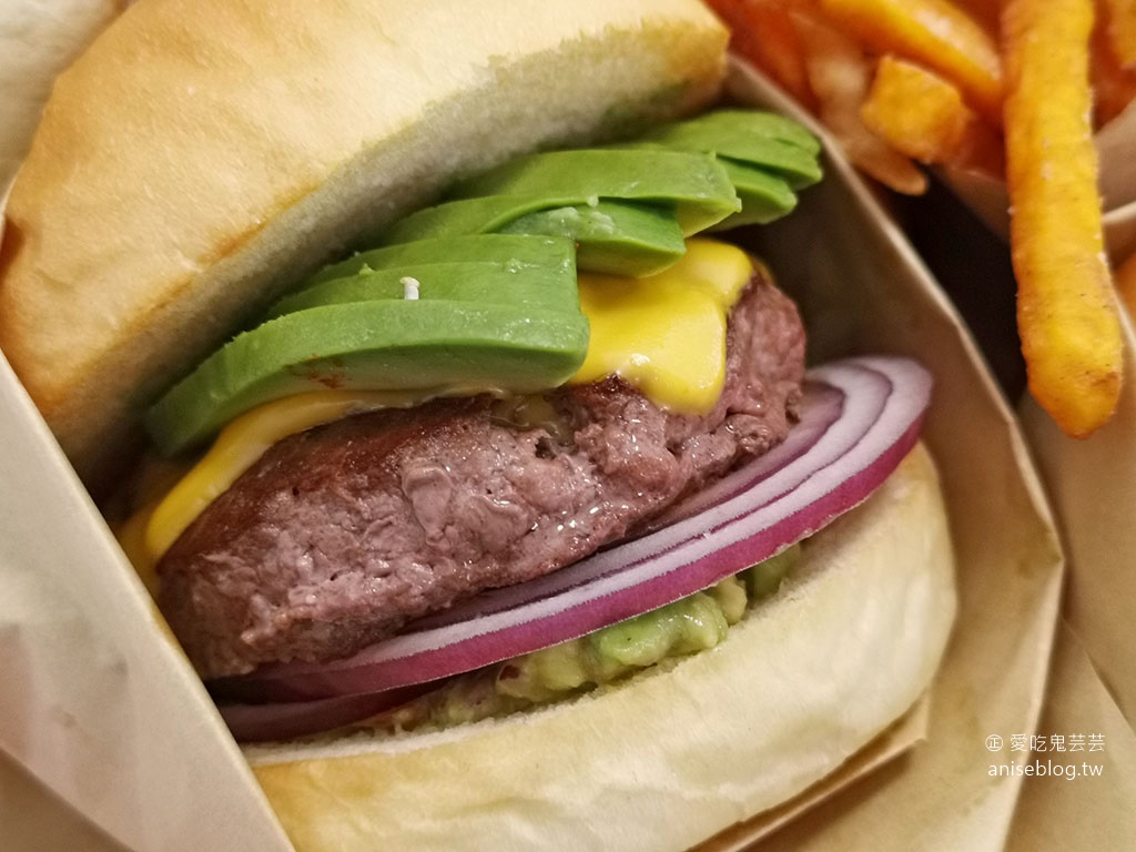Everywhere burger club 漢堡俱樂部，超夯漢堡餐車有店面囉！