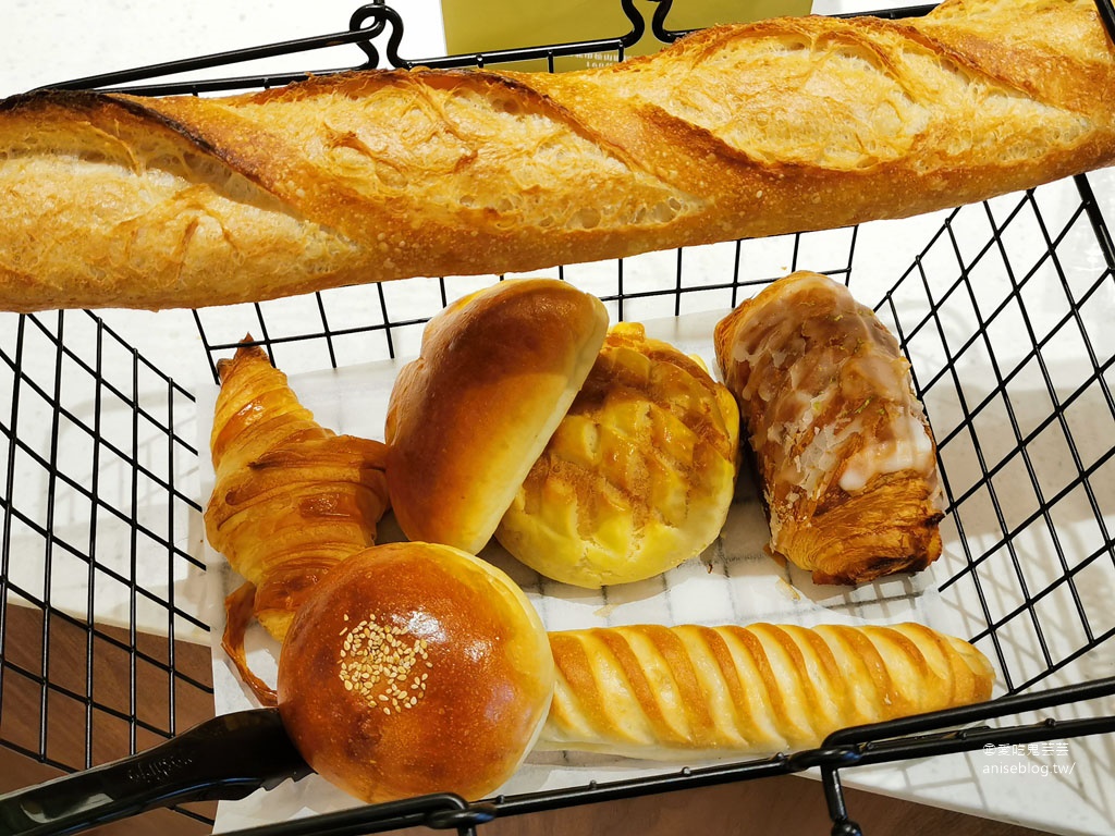 陳耀訓麵包埠 ( 世界麵包冠軍 )，最愛原味可頌、花生麵包、蜂蜜吐司！