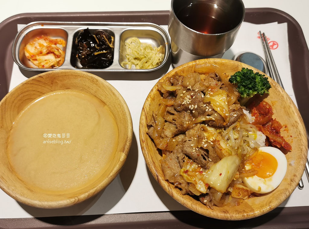 今日熱門文章：胡同燒肉丼飯 @SOGO忠孝館美食街，最推泡菜牛和韓式豬！
