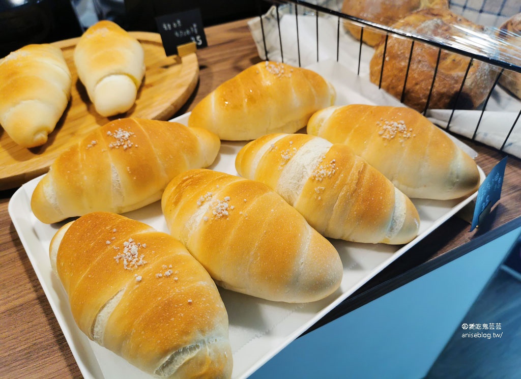 Rolling Eyes 麵包與咖啡 (翻白眼)，網路評價超高的可愛麵包店(2020/07/14更新)