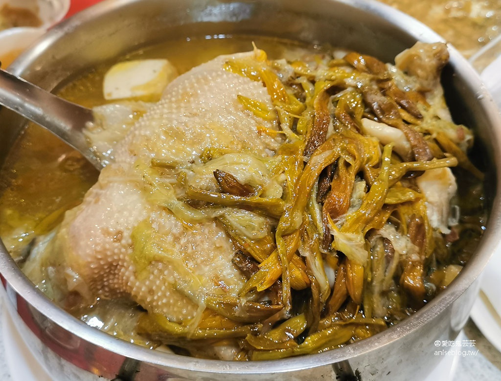台南阿美飯店，砂鍋鴨真是夭壽好吃呀！😍