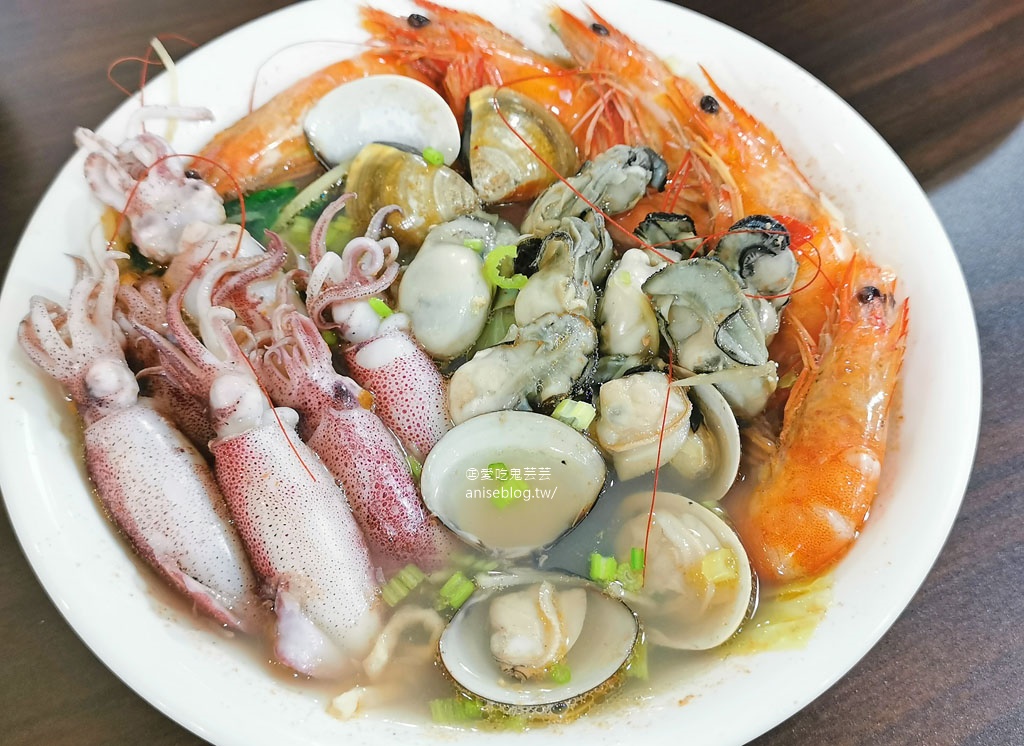 136海鮮麵@安東市場，痛風超蝦版吃完都快中風了…