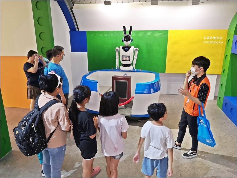 祥儀機器人夢工廠，桃園親子景點室內展覽館(姊姊遊記)