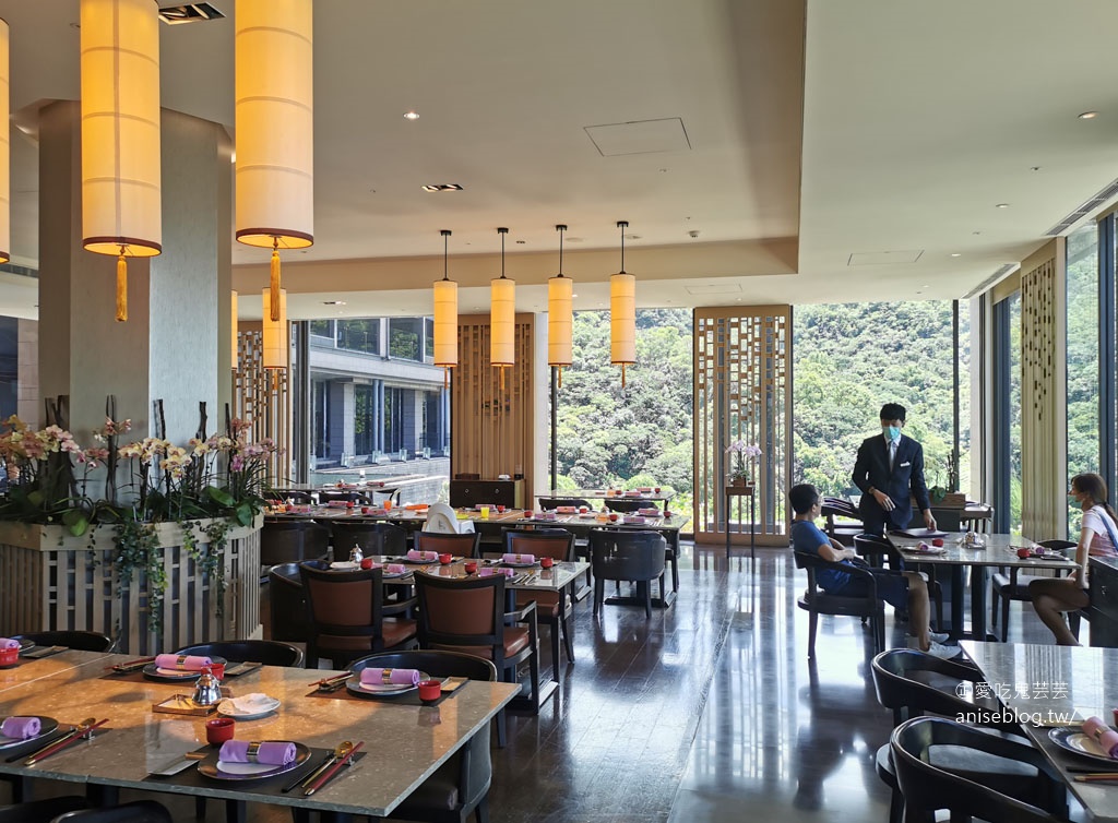 雍翠庭@麗禧酒店，坐擁270度環山景致的精緻饗宴