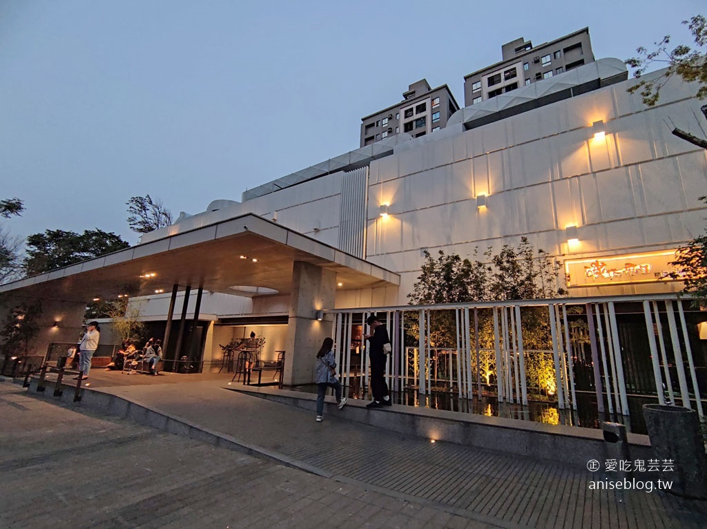 碳佐麻里高雄美術館旗艦店，來自台南的超人氣燒肉店