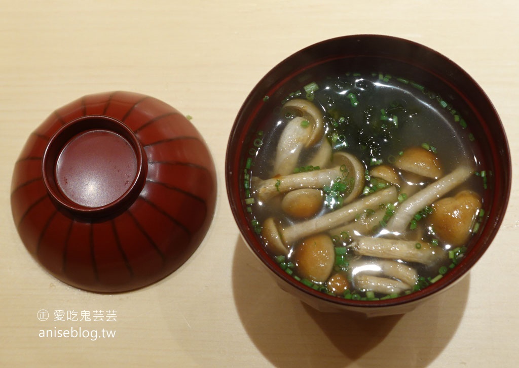 鮨天本，台北最難訂位的日料之一 @米其林二星餐廳
