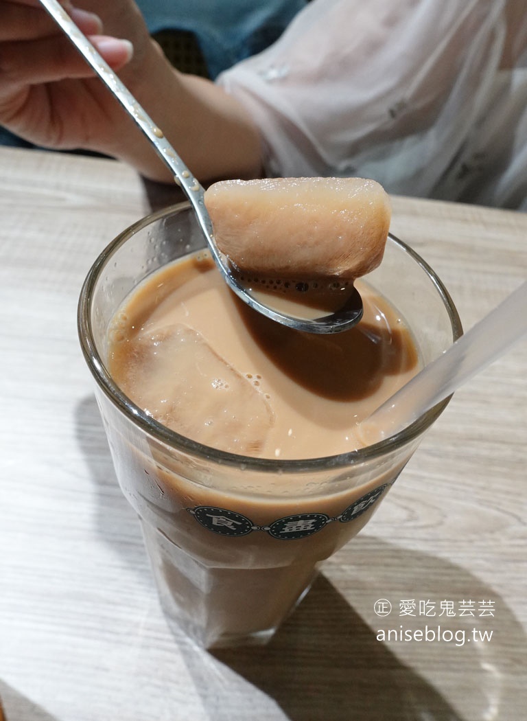 蛤?! Huh Pot 台北忠孝店，粵式火鍋、打邊爐、主廚私房菜