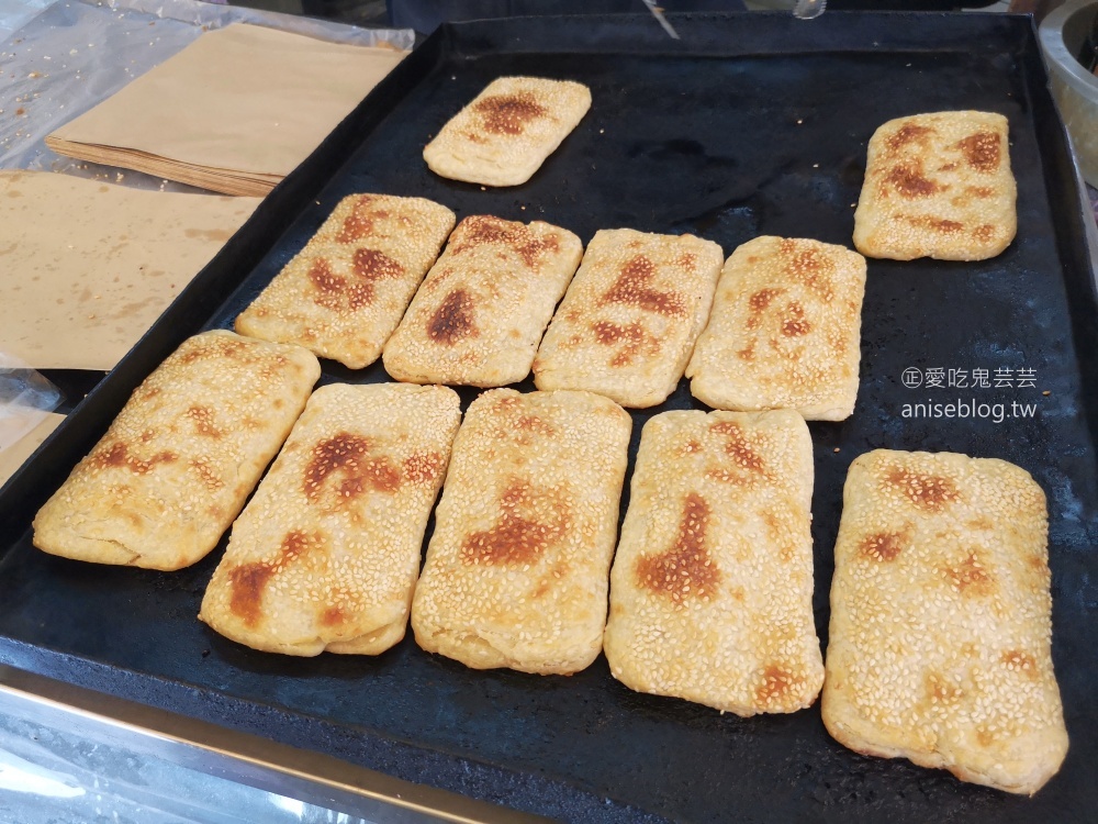 無名燒餅油條@光復市場，沒有招牌的隱藏版早餐，國父紀念館美食(姊姊食記)