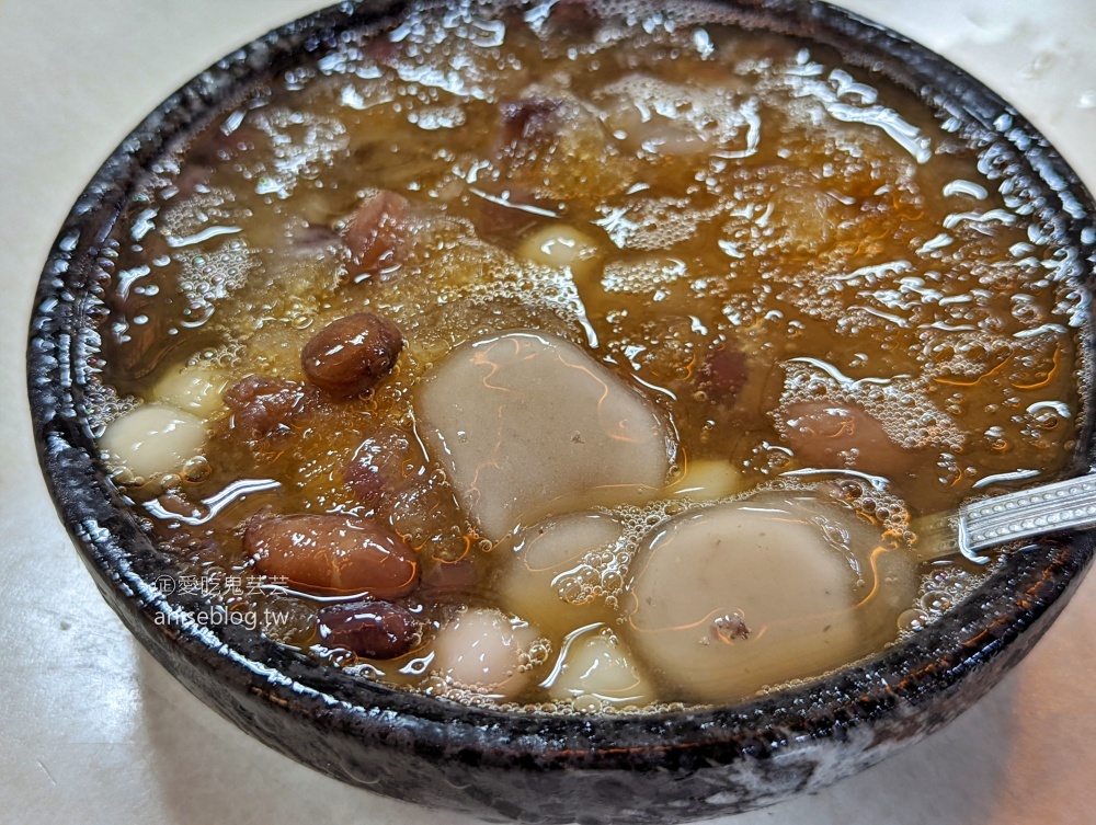 周記傳統芋圓，古早味糖水剉冰甜湯，龍山寺站美食(姊姊食記)