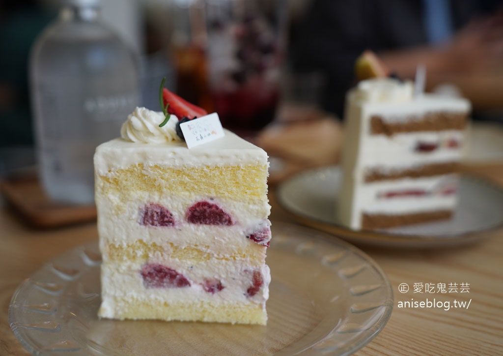 花轟小姐，宜蘭浪漫優美甜點咖啡廳，蛋糕好好吃， 還有客製化生日蛋糕哦！ 🤤
