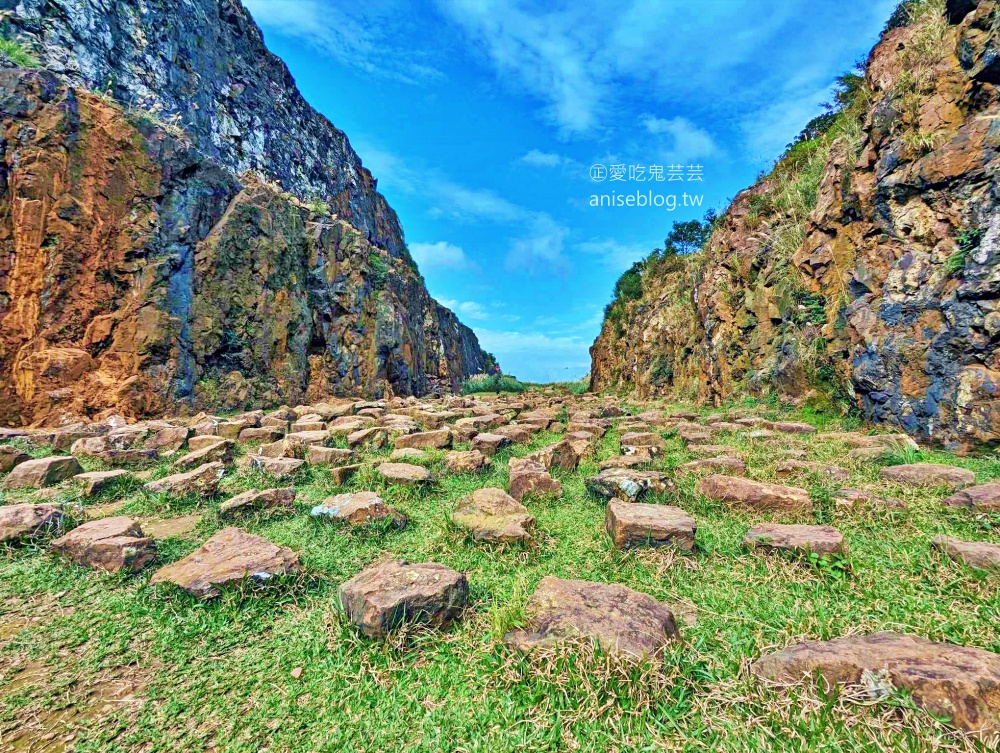 金瓜石地質公園-本山礦體，彷彿巨人棋盤的神祕石頭陣(姊姊遊記)