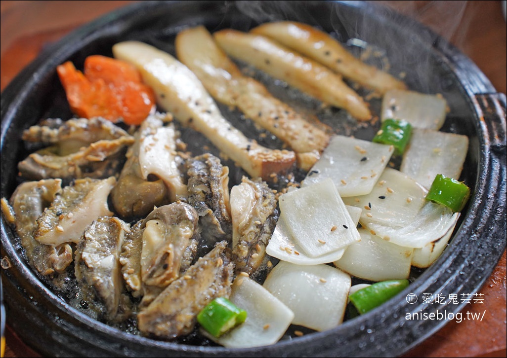 釜山美食 | 機張南風海鮮餐廳 남풍횟집，活章魚、鮑魚粥專賣，新鮮好吃又不貴，推！