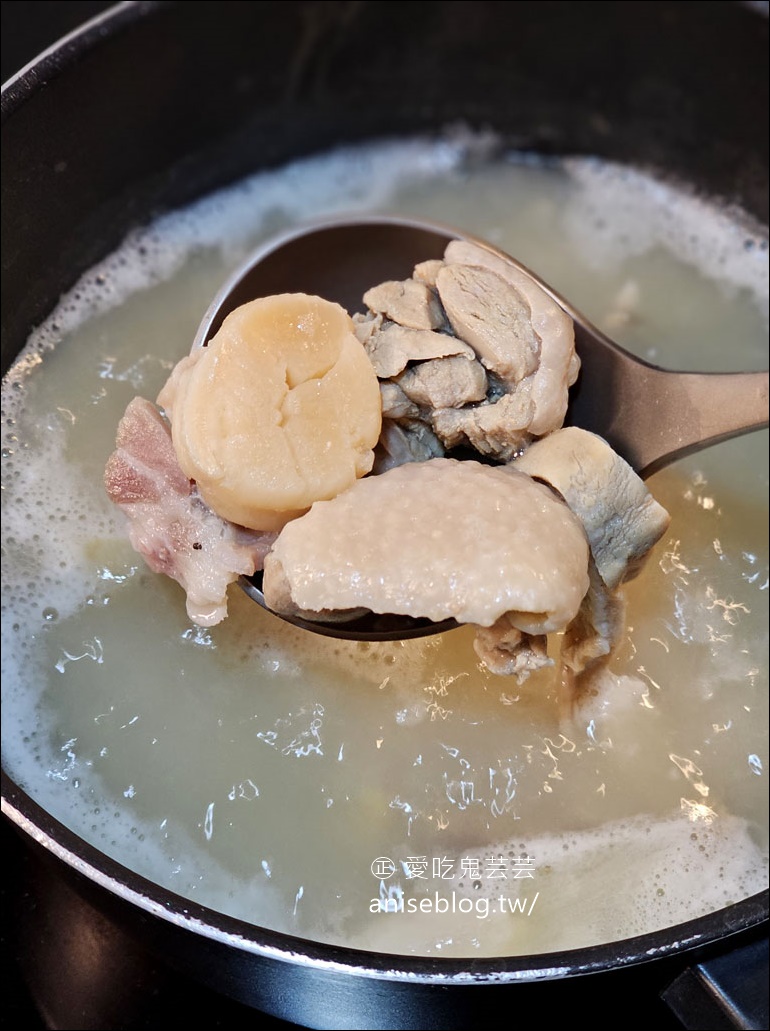 果貿吳媽家手工水餃，還有個人雞湯及個人鍋物哦！