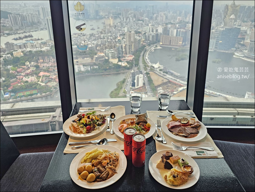 澳門旅遊塔360度旋轉餐廳+觀景台，文末告訴你哪裡拍澳門旅遊塔才漂亮！